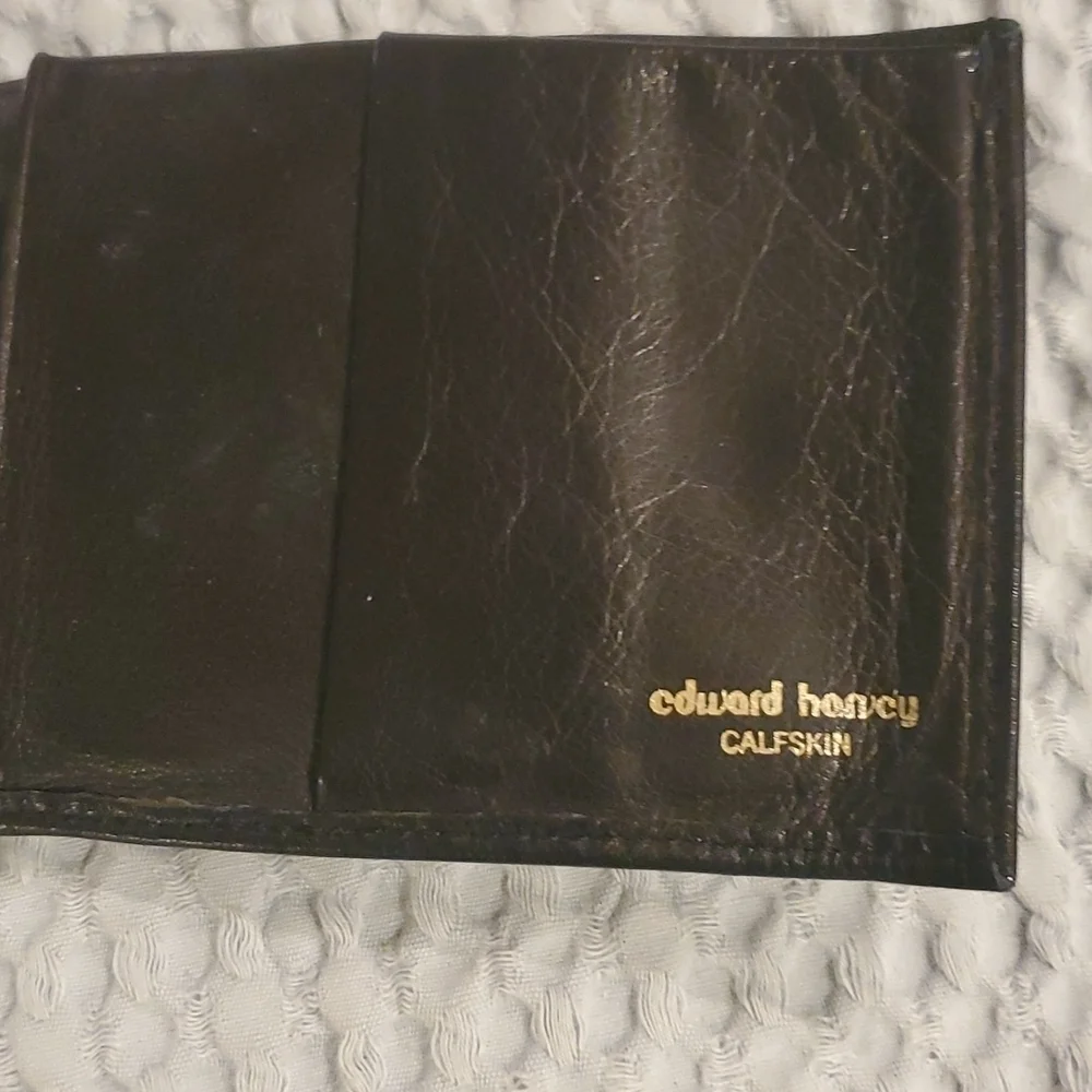 𝅺EDWARD Harvey Calfskin Men's Wallet